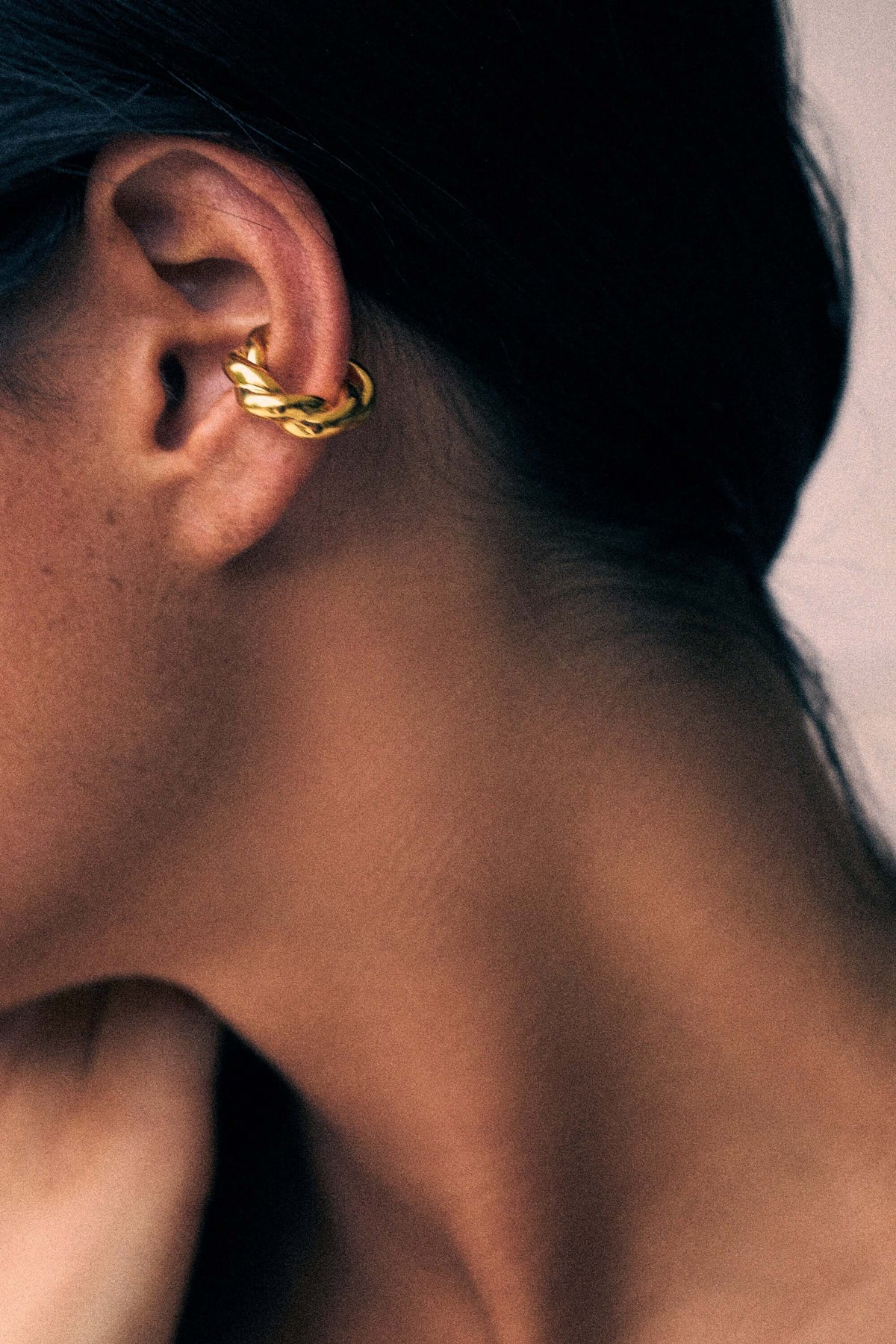 brincos ear cuff Monet