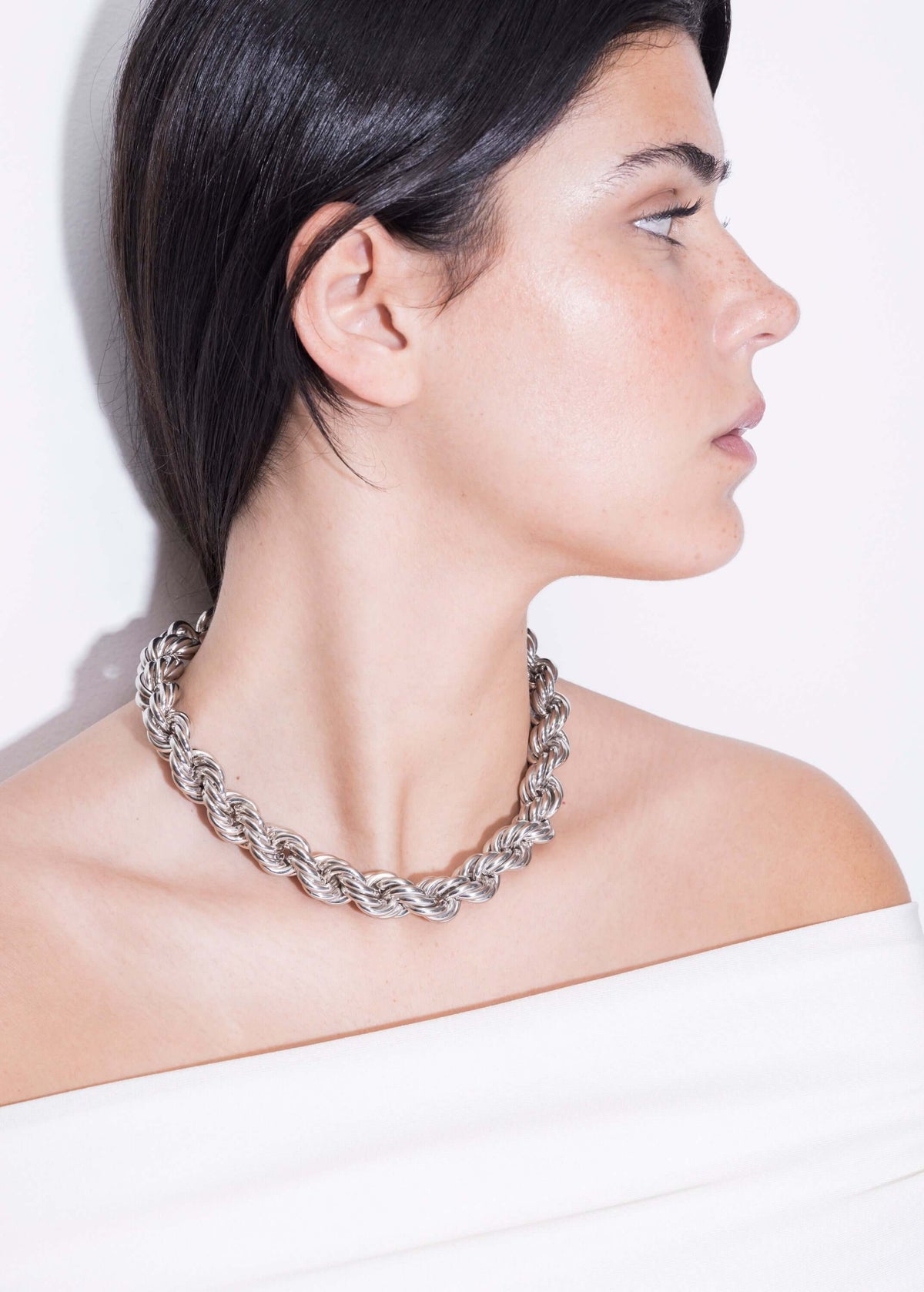 colar choker bia goliath