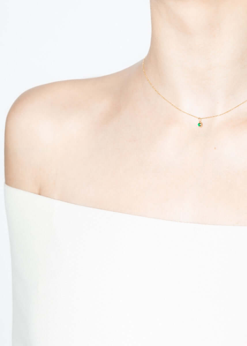colar simulado 18k esmeralda Colares
