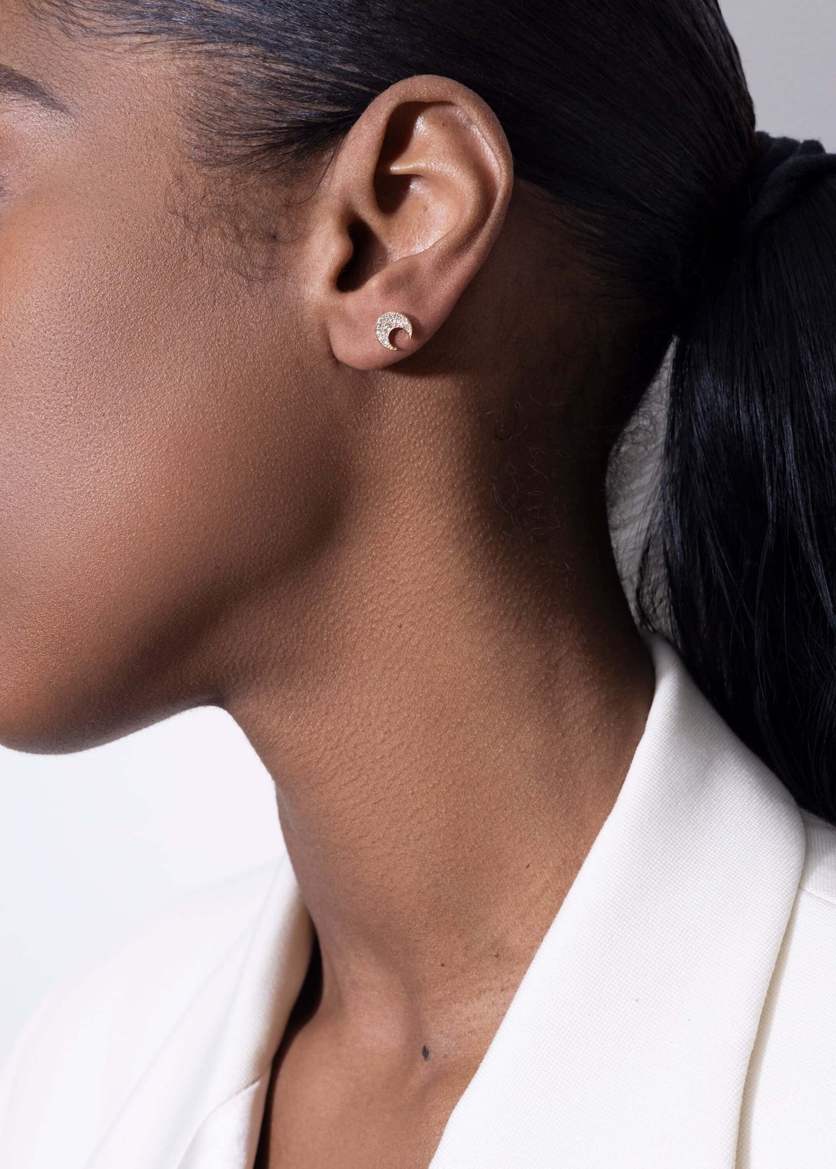 brincos de esmeralda em ouro 18k modelo mush stud