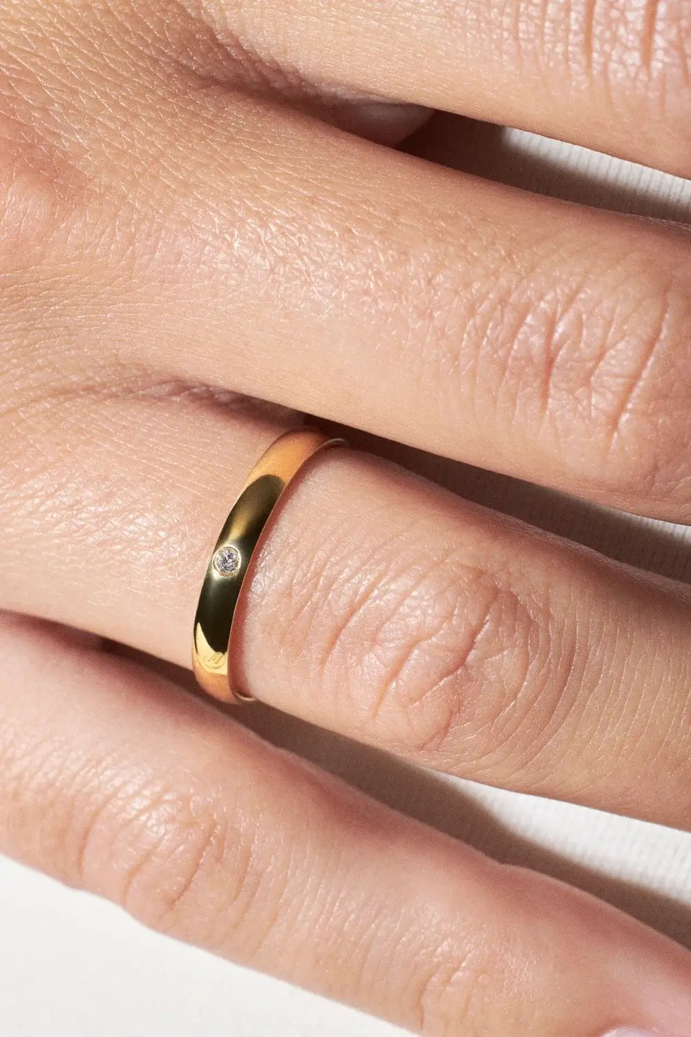 anel de noivado em ouro 18k com diamante Anéis