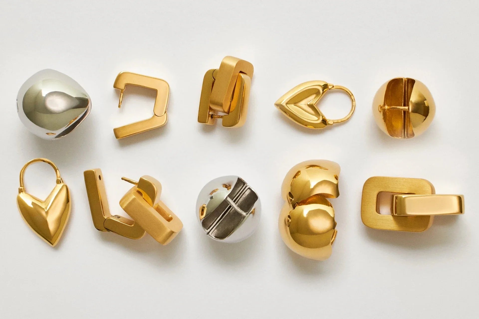 The Complete Guide to Earrings