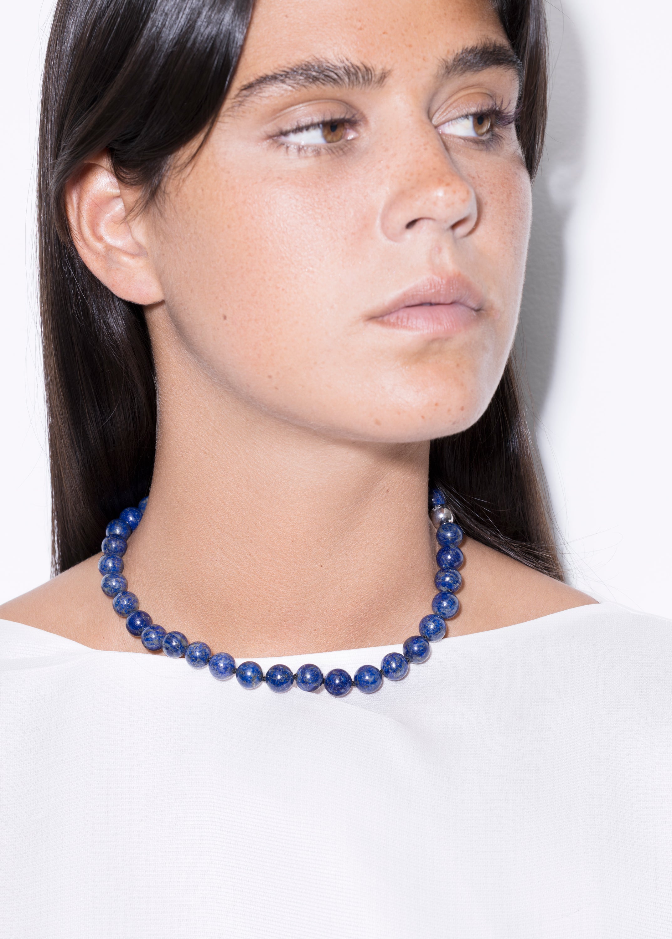 model wearing lapiz necklace 