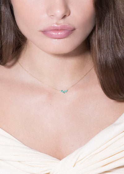 colar de esmeralda e diamante em ouro 18k Colares