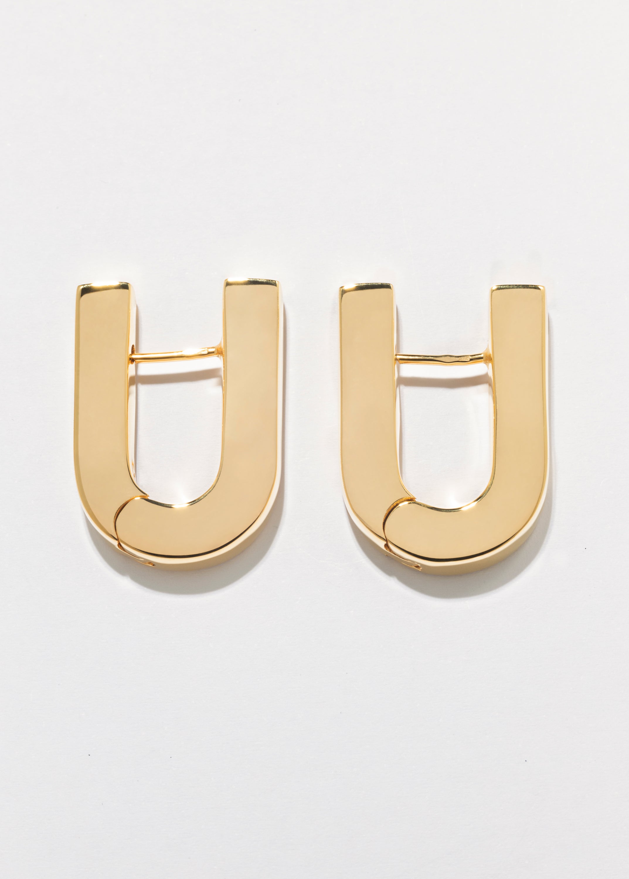 fiona earrings in gold