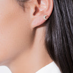 mush stud 18k diamond in model